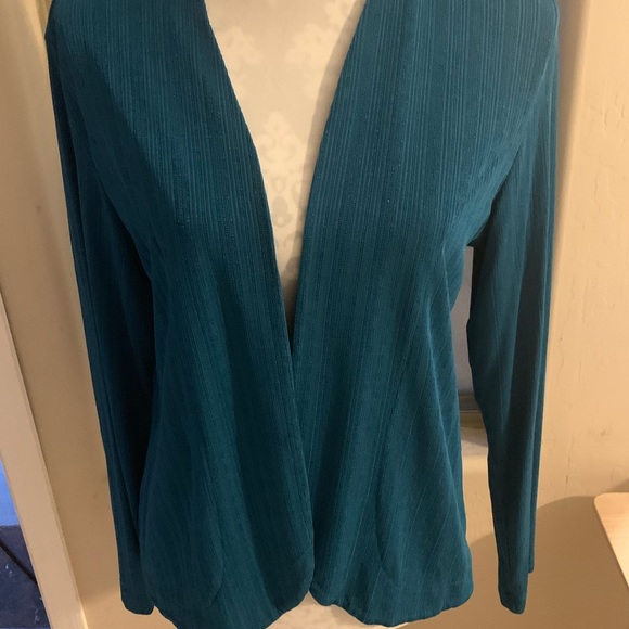 Chico's Sweaters - New!!!!!🌸Chico’s cardigan🌸